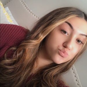 Meet your Posher, Mya